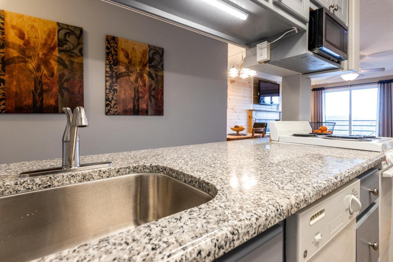 Sky High Views!!-Peak Mountaintop-Outdoor Pool-Close To Downtown-Private Balcony-Wifi-Cable Gatlinburg Kültér fotó