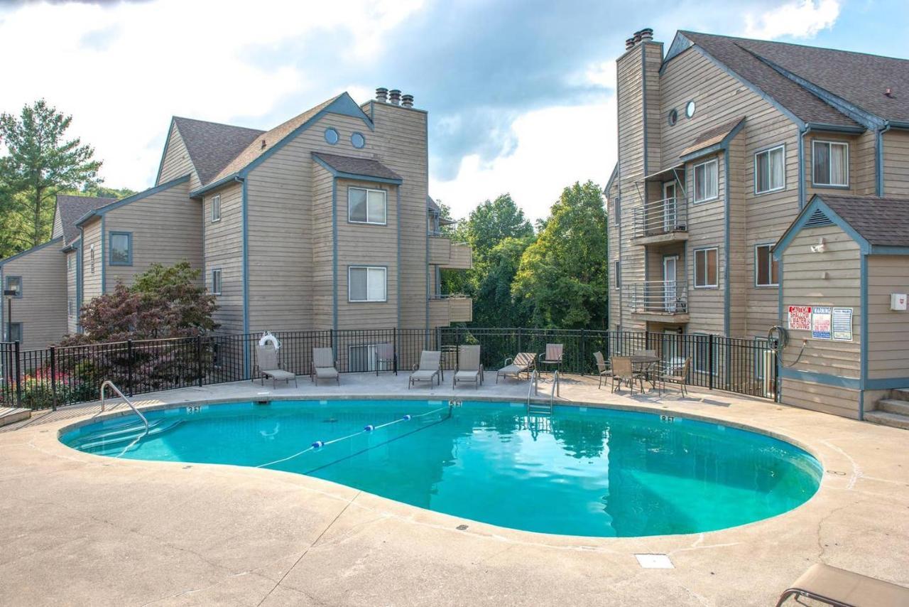 Sky High Views!!-Peak Mountaintop-Outdoor Pool-Close To Downtown-Private Balcony-Wifi-Cable Gatlinburg Kültér fotó