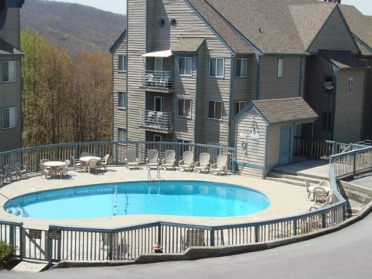 Sky High Views!!-Peak Mountaintop-Outdoor Pool-Close To Downtown-Private Balcony-Wifi-Cable Gatlinburg Kültér fotó