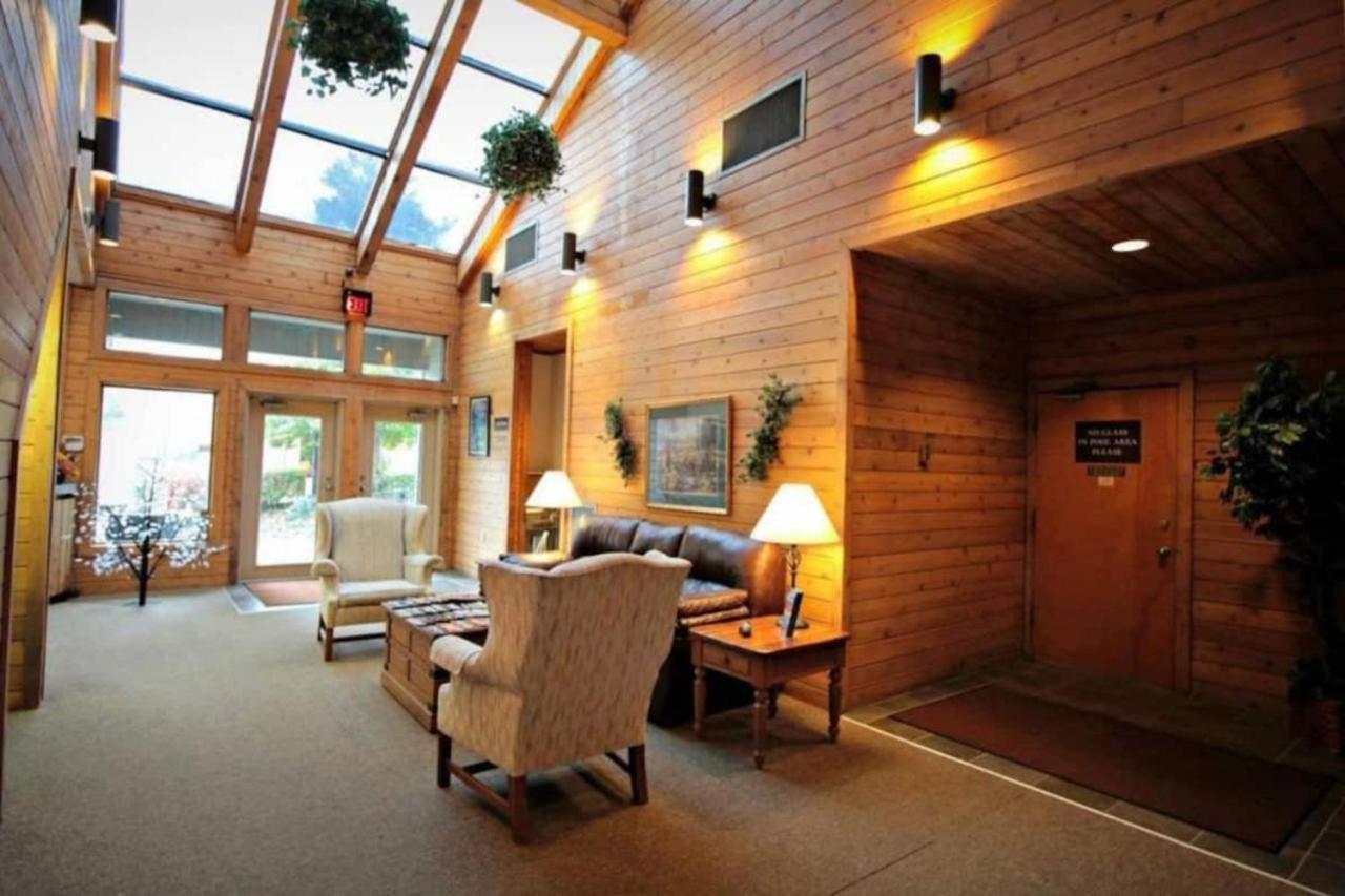 Sky High Views!!-Peak Mountaintop-Outdoor Pool-Close To Downtown-Private Balcony-Wifi-Cable Gatlinburg Kültér fotó