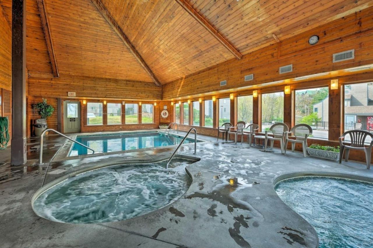 Sky High Views!!-Peak Mountaintop-Outdoor Pool-Close To Downtown-Private Balcony-Wifi-Cable Gatlinburg Kültér fotó